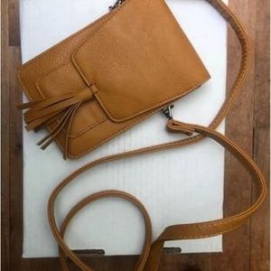 Crossbody phone wallet